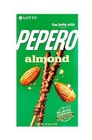 LOTTE PEPERO ALMOND 32g 乐天杏仁巧克力棒